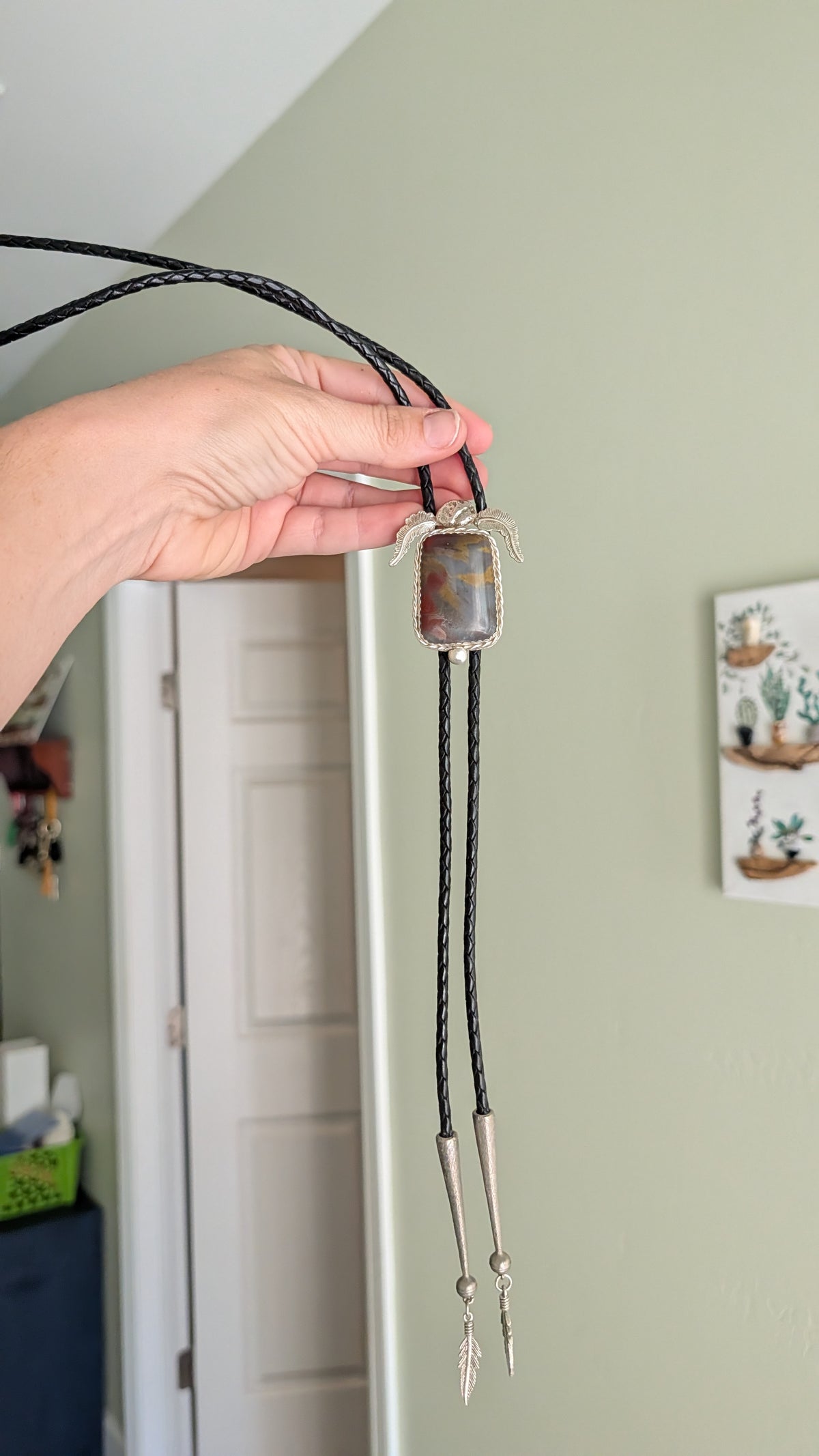 The Wayward Feather Bolo