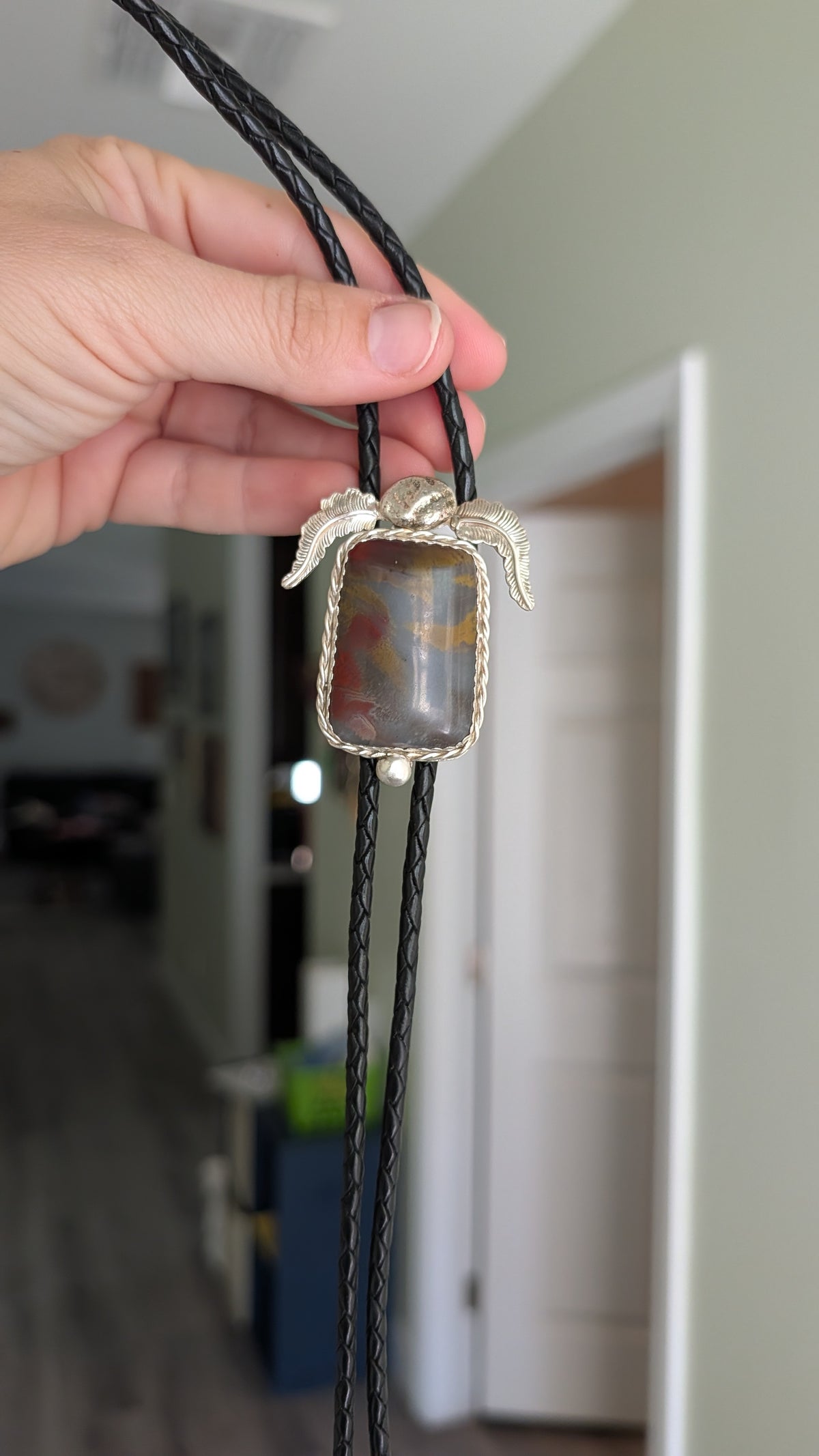 The Wayward Feather Bolo
